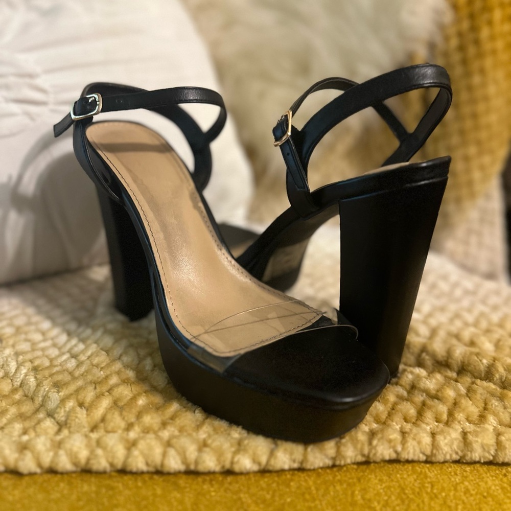 Elegant Black Platform Heels Womens Sz 9